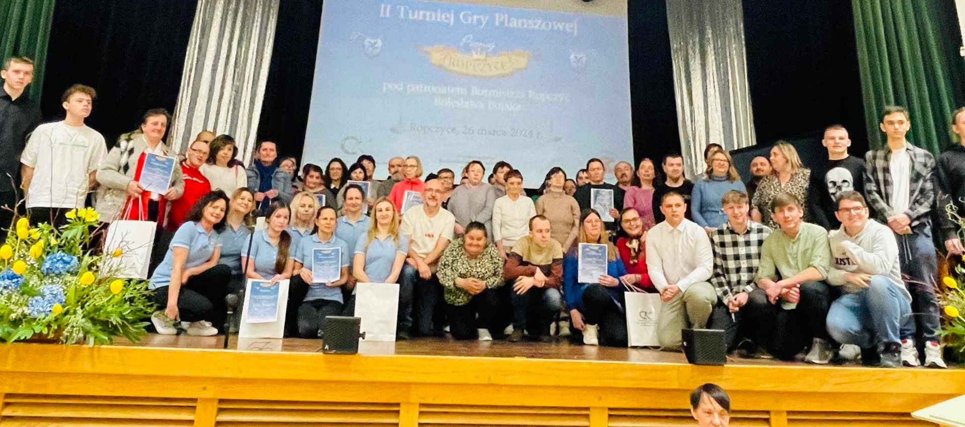 Zdjęcie grupowe uczestników konkursu